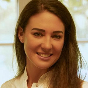 Dr. med. univ. Sarah Girstmair