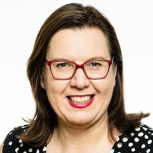 Dr. Claudia Nichterl