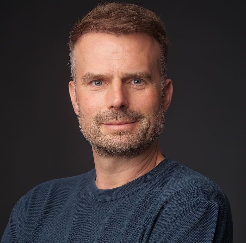 Daniel_Kövary